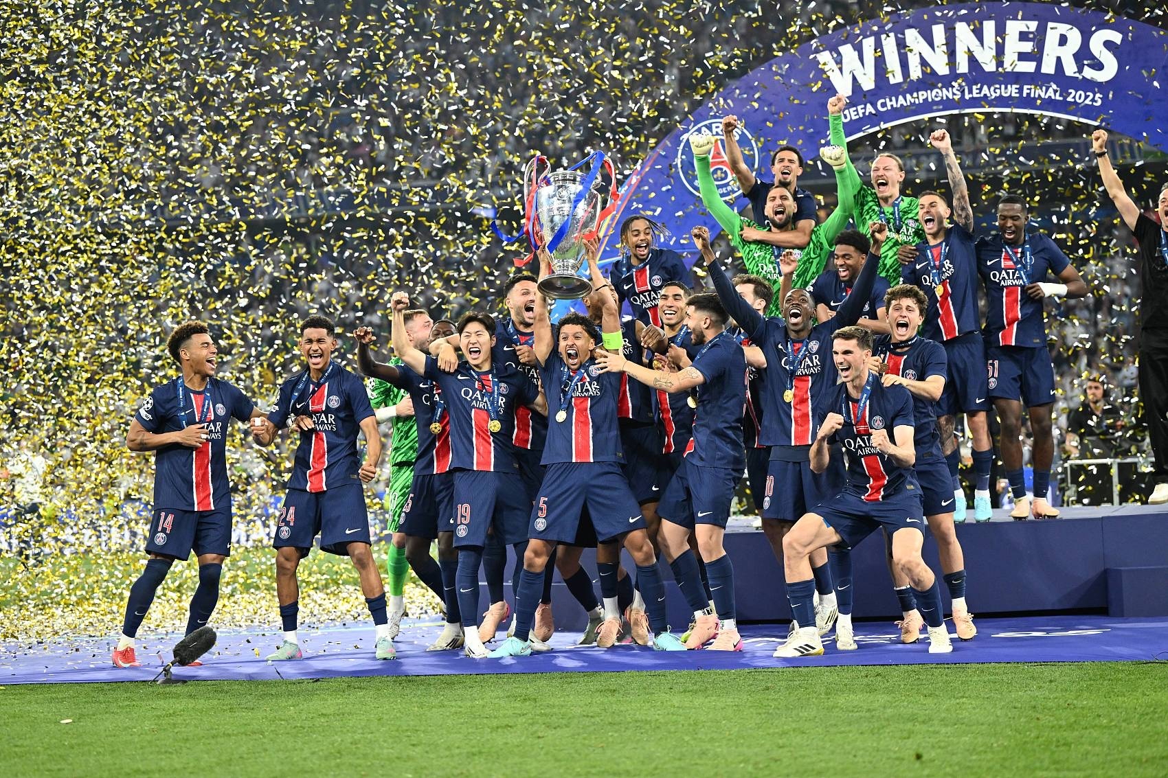 开云电竞平台-包含意甲球队夺冠候选，重返巅峰再现辉煌的词条